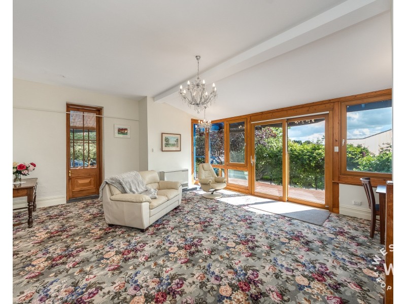 4 Robertson Parade, Mount Barker SA 5251