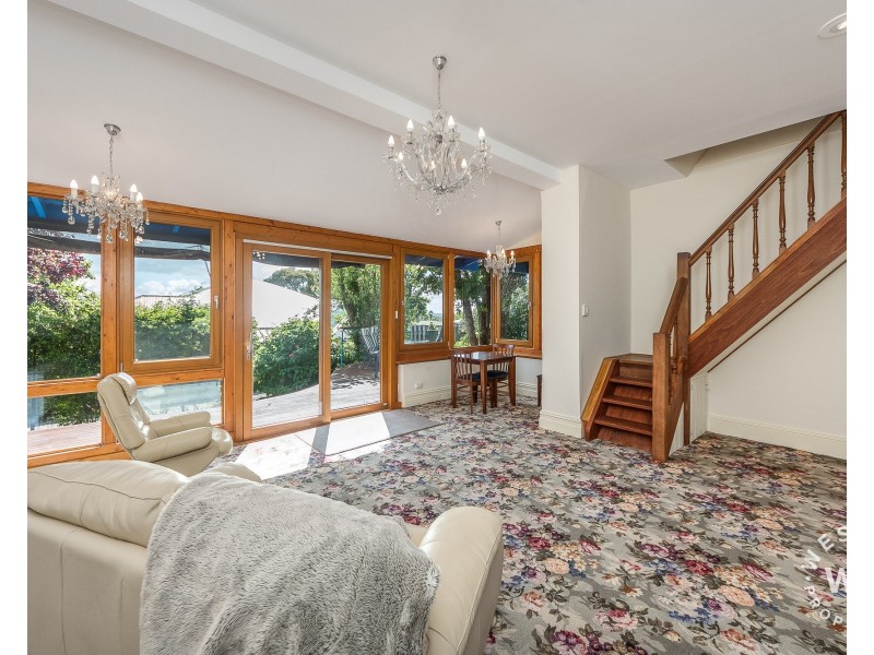 4 Robertson Parade, Mount Barker SA 5251