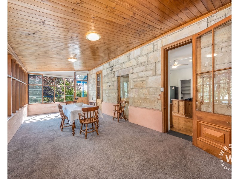 4 Robertson Parade, Mount Barker SA 5251