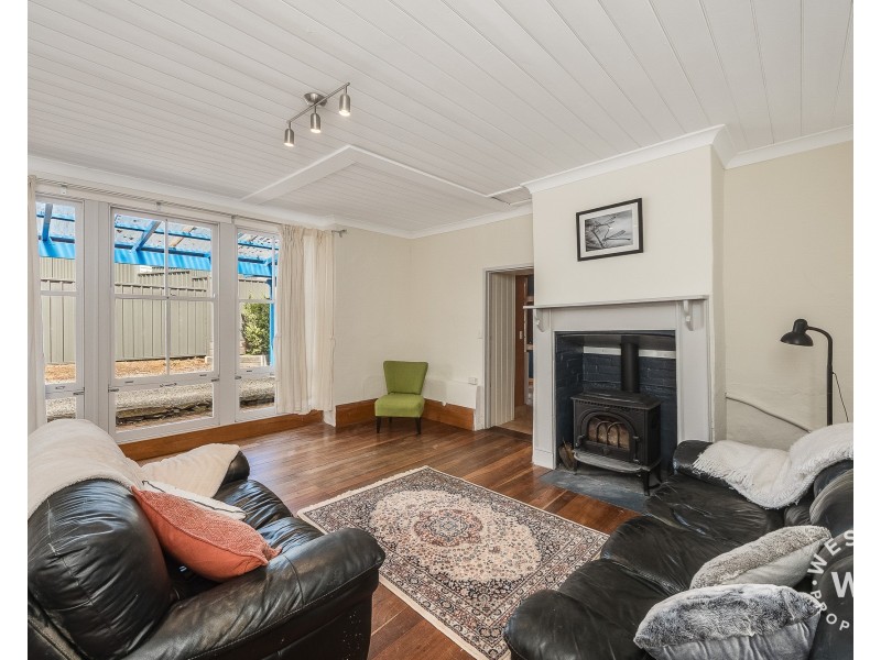 4 Robertson Parade, Mount Barker SA 5251