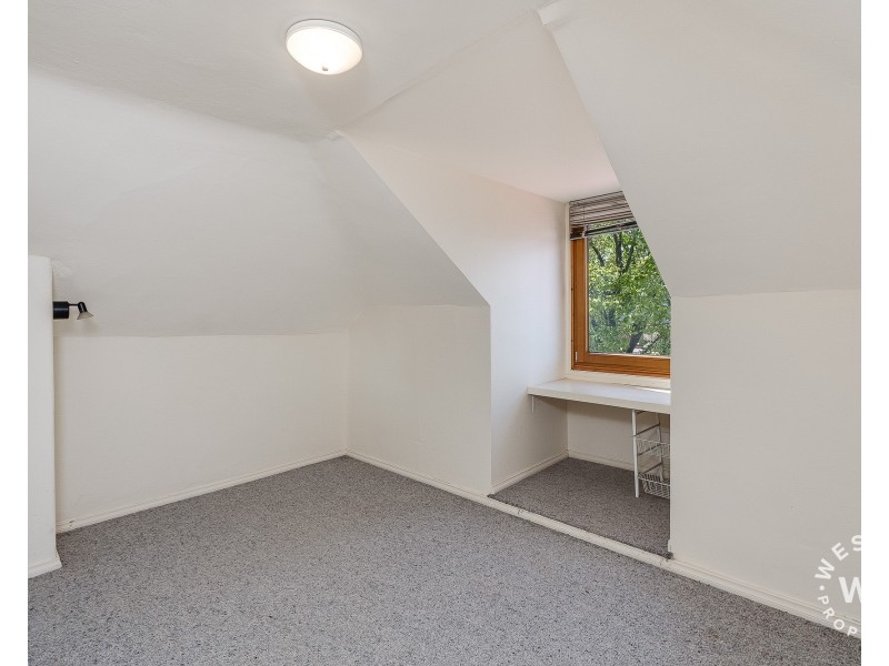 4 Robertson Parade, Mount Barker SA 5251