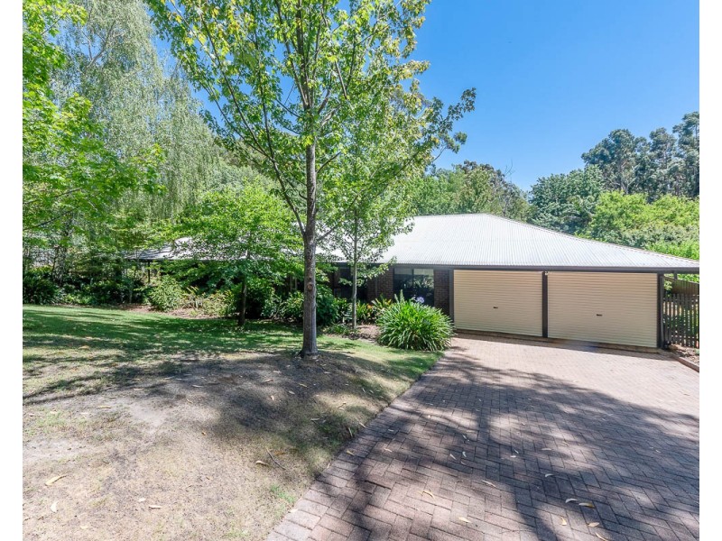 17 Hollidays Road, Summertown SA 5141