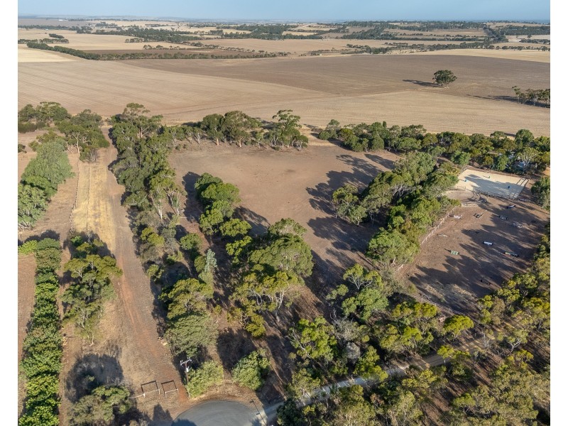 16 Helen Court, Strathalbyn SA 5255