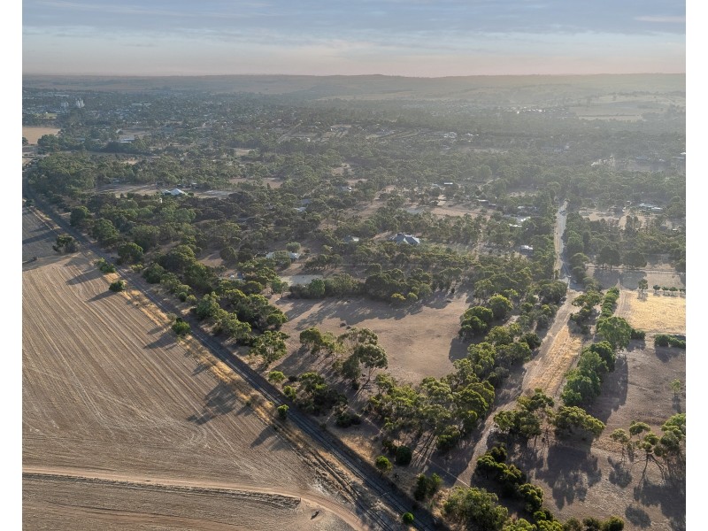 16 Helen Court, Strathalbyn SA 5255