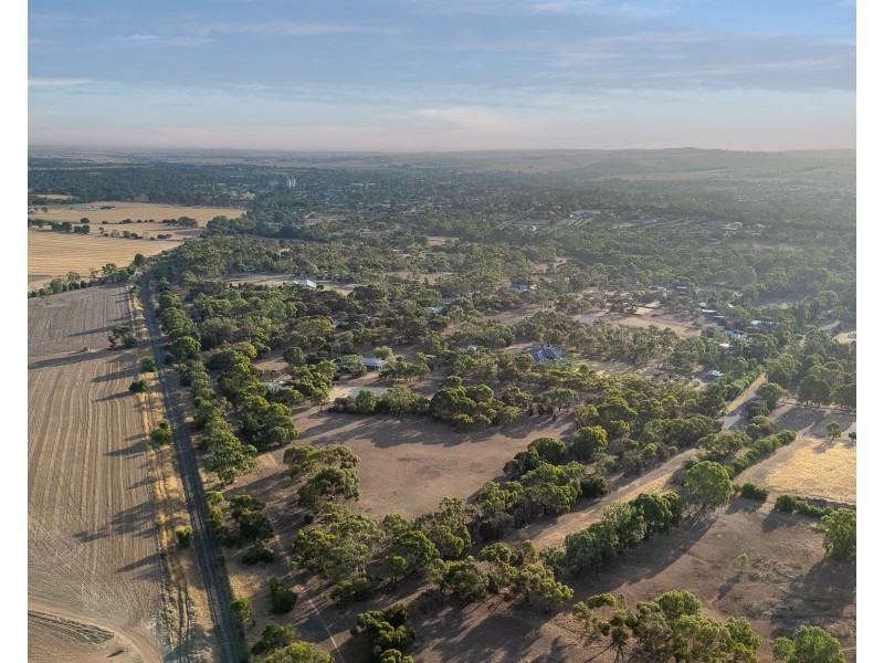 16 Helen Court, Strathalbyn SA 5255