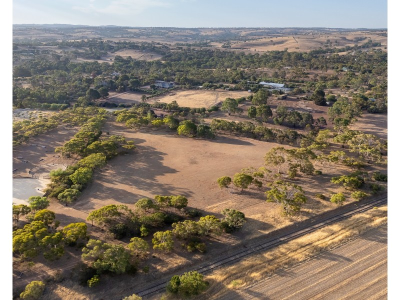 16 Helen Court, Strathalbyn SA 5255