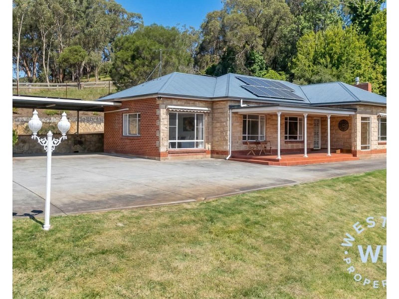 2 Morialta Lane, Norton Summit SA 5136