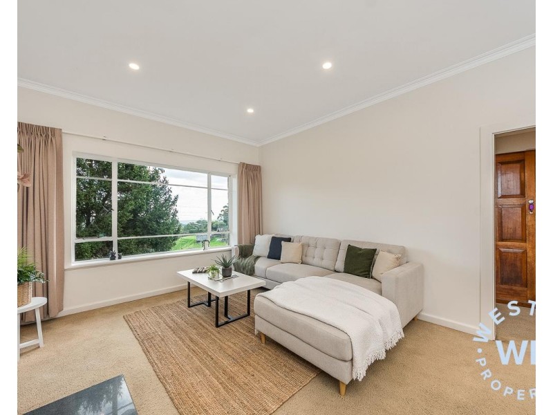 2 Morialta Lane, Norton Summit SA 5136