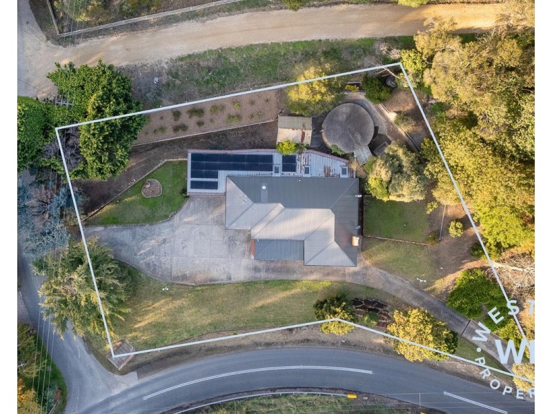 2 Morialta Lane, Norton Summit SA 5136