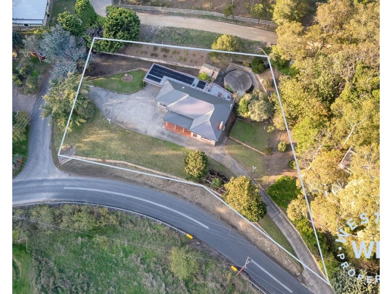 2 Morialta Lane, Norton Summit SA 5136