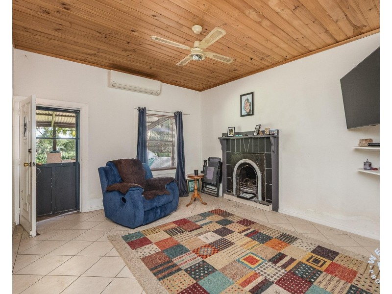 1987 Strathalbyn Road, Flaxley SA 5153