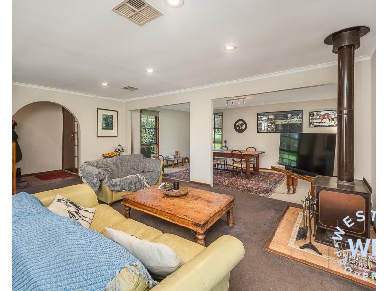 102 Angas Creek Road, Birdwood SA 5234