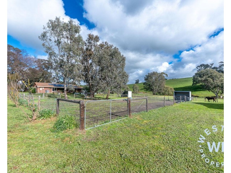 102 Angas Creek Road, Birdwood SA 5234