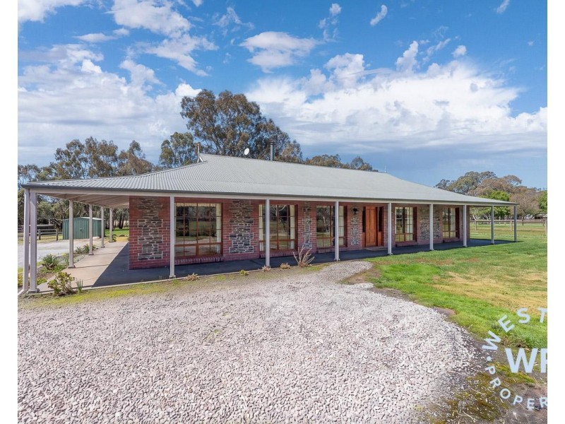 17 Mappinga Road, Oakbank SA 5243
