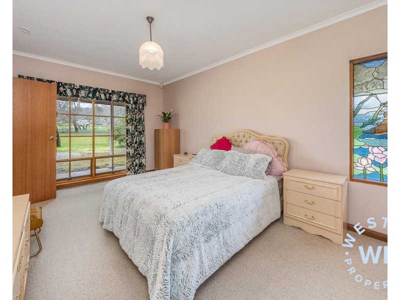 17 Mappinga Road, Oakbank SA 5243