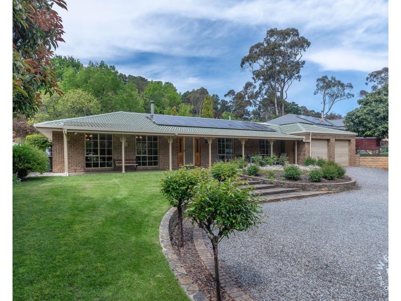 24 Bernhardt Crescent, Hahndorf SA 5245