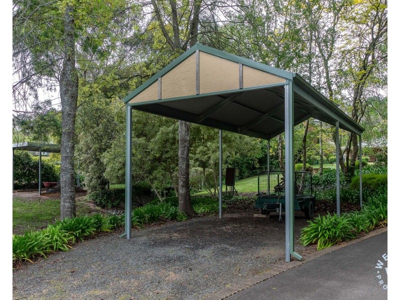 24 Bernhardt Crescent, Hahndorf SA 5245