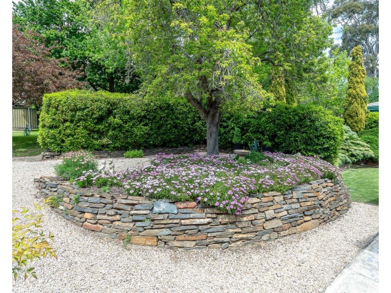 24 Bernhardt Crescent, Hahndorf SA 5245