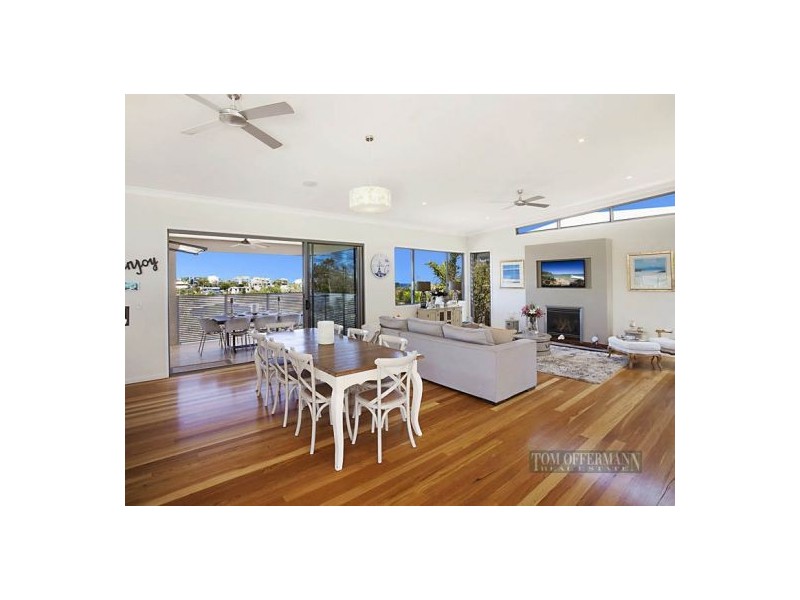 12 Mariners Place, Sunrise Beach QLD 4567