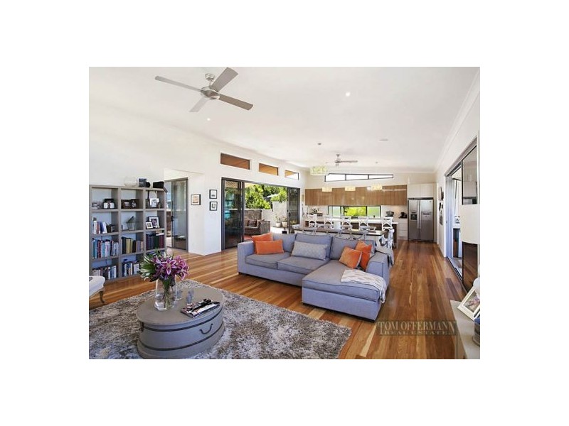 12 Mariners Place, Sunrise Beach QLD 4567