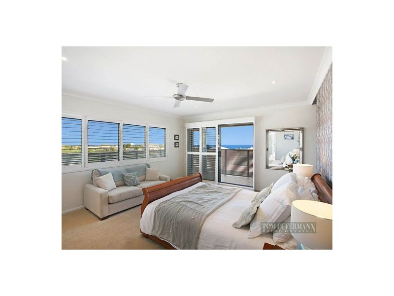 12 Mariners Place, Sunrise Beach QLD 4567