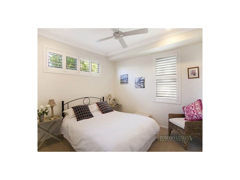 12 Mariners Place, Sunrise Beach QLD 4567