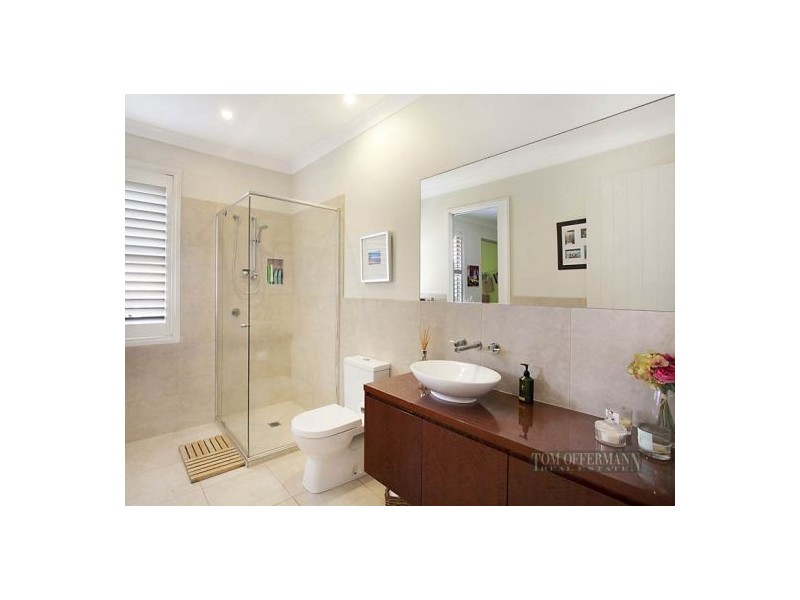 12 Mariners Place, Sunrise Beach QLD 4567