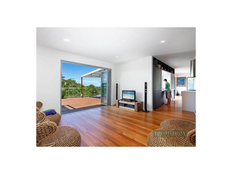 8 Kim Close, Mount Coolum QLD 4573