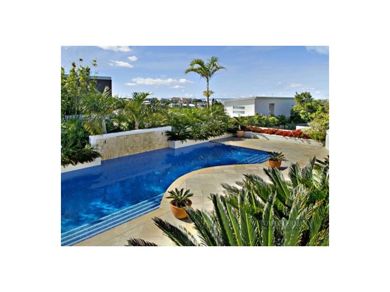 18 Southern Cross Parade, Sunrise Beach QLD 4567