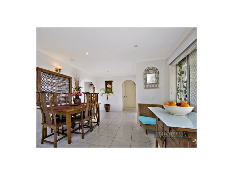 18 Southern Cross Parade, Sunrise Beach QLD 4567