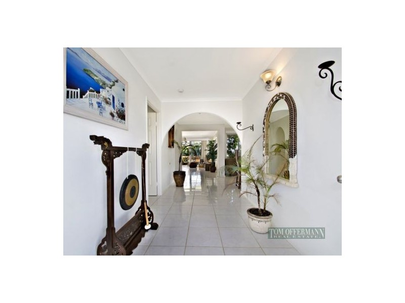 18 Southern Cross Parade, Sunrise Beach QLD 4567