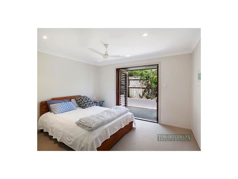 1 Daybreak Court, Castaways Beach QLD 4567