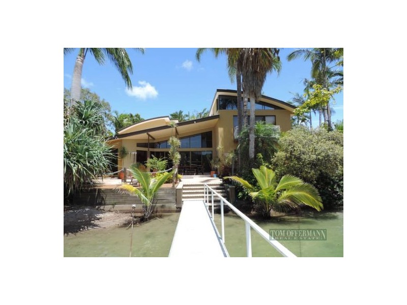 9-11 Ravenwood Drive, Noosa Heads QLD 4567