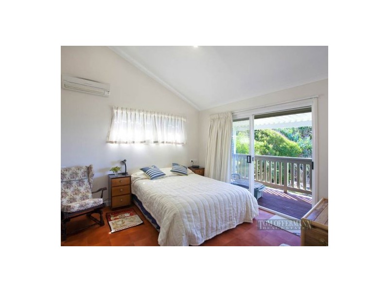 3 Crusoe Court, Castaways Beach QLD 4567