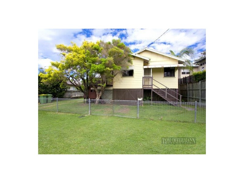 38 Elizabeth St, Noosaville QLD 4566