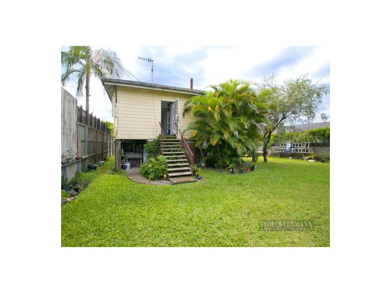 38 Elizabeth St, Noosaville QLD 4566