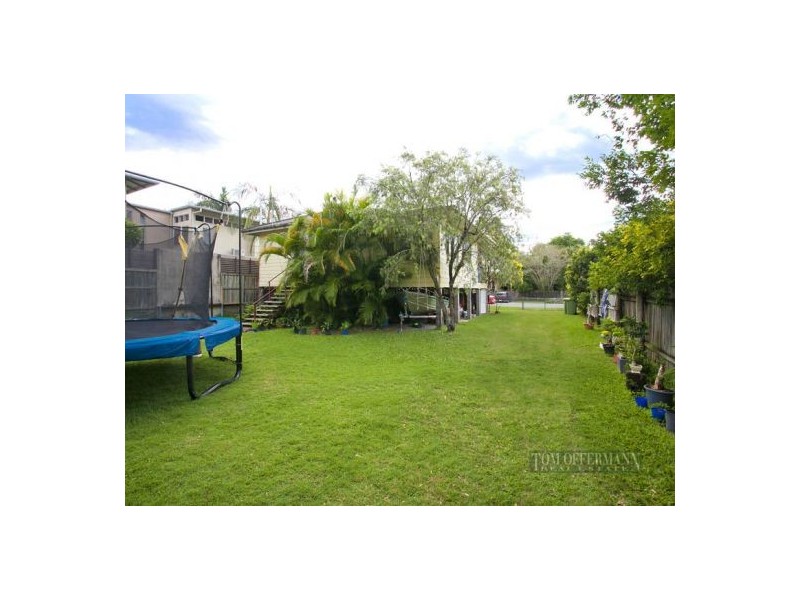 38 Elizabeth St, Noosaville QLD 4566