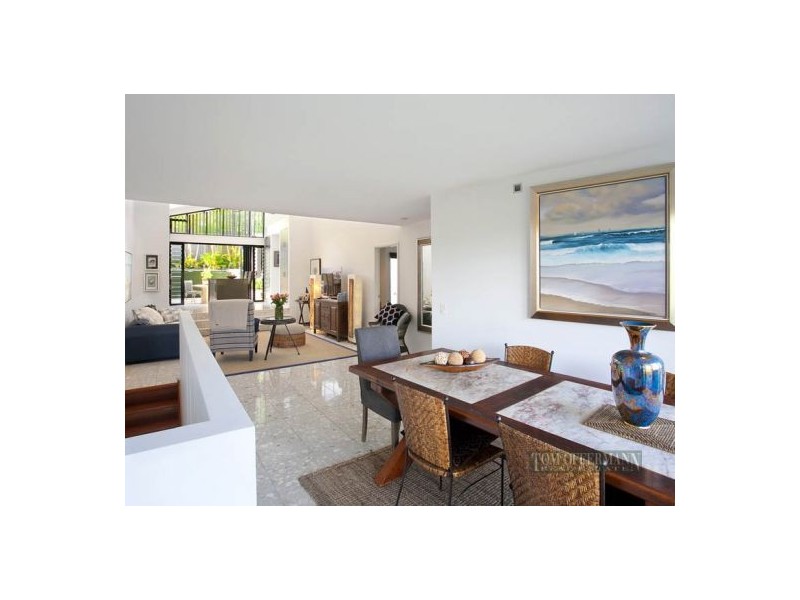1/8 Nebula St, Sunshine Beach QLD 4567
