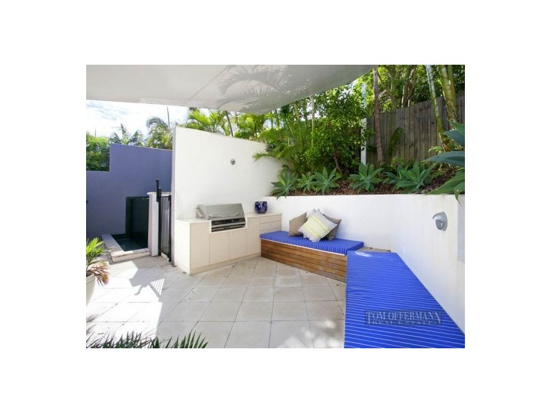 1/8 Nebula St, Sunshine Beach QLD 4567