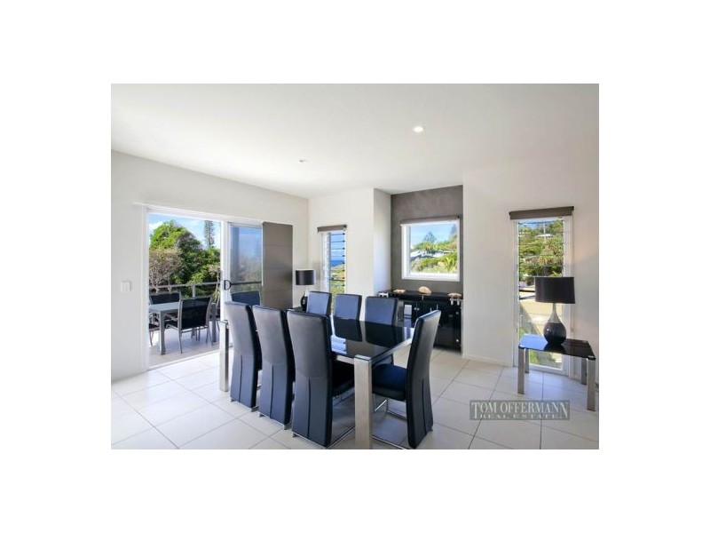 4 Surfside Ct, Sunshine Beach QLD 4567