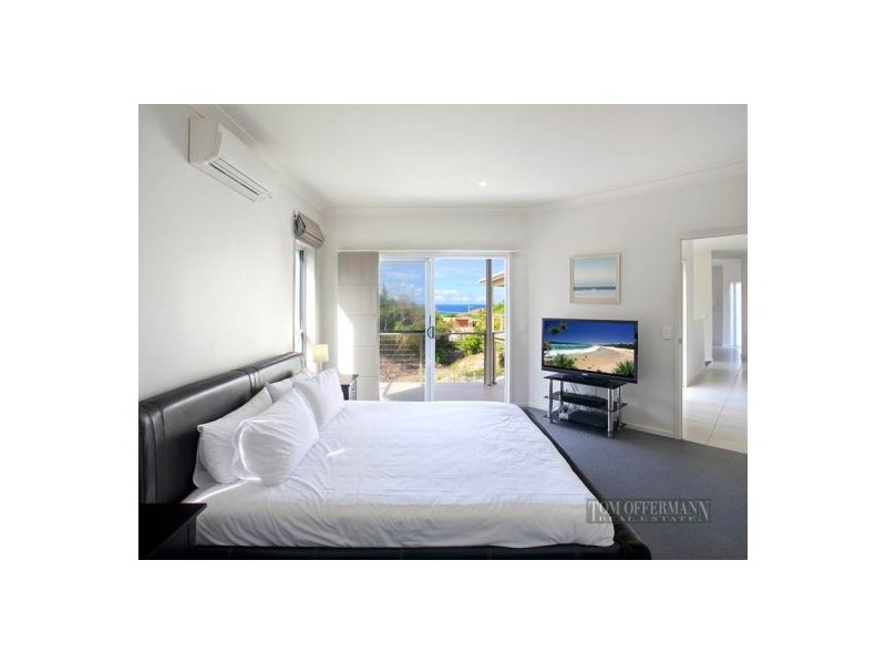 4 Surfside Ct, Sunshine Beach QLD 4567
