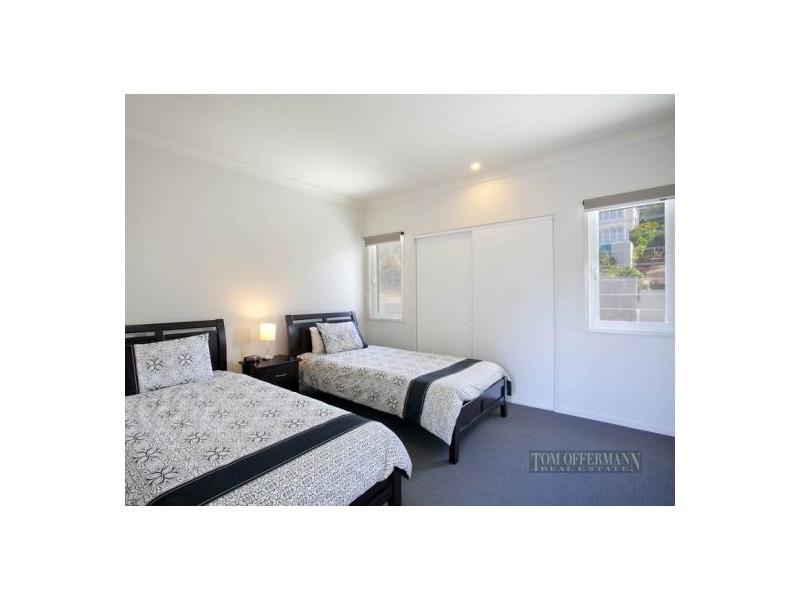 4 Surfside Ct, Sunshine Beach QLD 4567