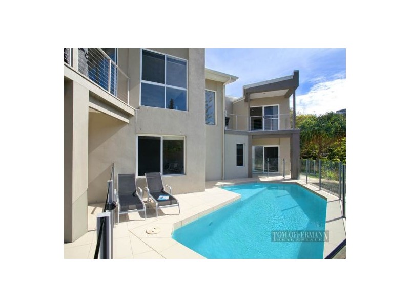 4 Surfside Ct, Sunshine Beach QLD 4567