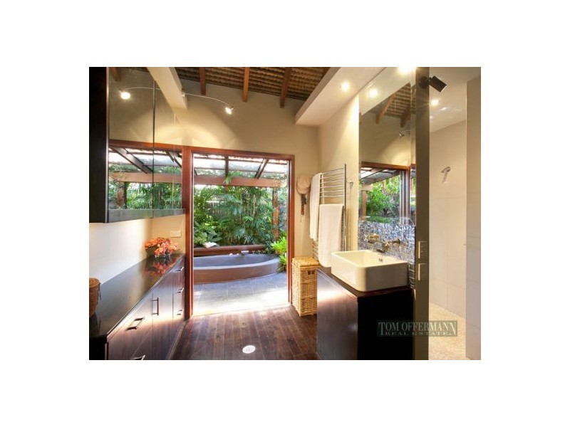 36 Tanah St East, Mount Coolum QLD 4573