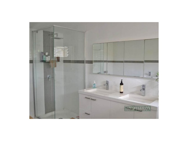 34 Banksia Ave, Noosa Heads QLD 4567