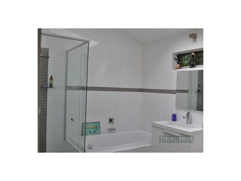 34 Banksia Ave, Noosa Heads QLD 4567