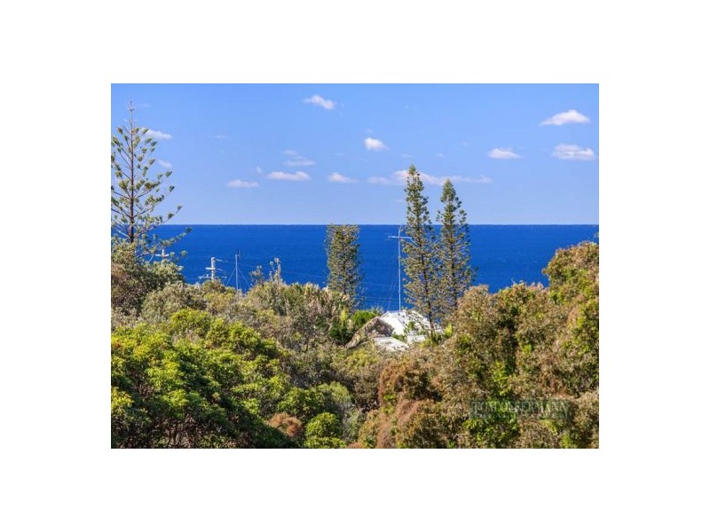 26 Dolphin Bay Drive, Sunshine Beach QLD 4567