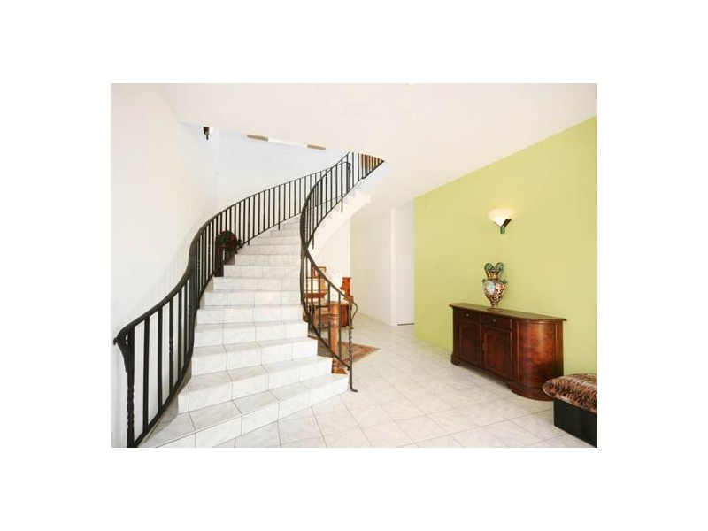 40 Wavecrest Drive, Castaways Beach QLD 4567