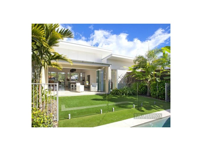 19 Topsails Place, Noosa Waters QLD 4566
