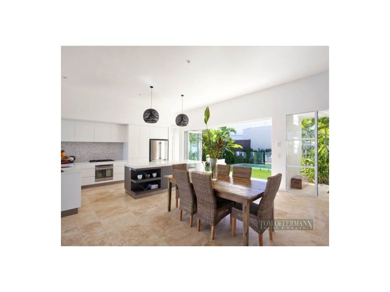19 Topsails Place, Noosa Waters QLD 4566